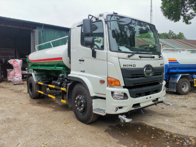Xe téc phun nước rửa đường
