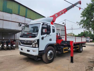Xe tải Dongfeng D8 gắn cẩu Unic 5 tấn 5 đốt