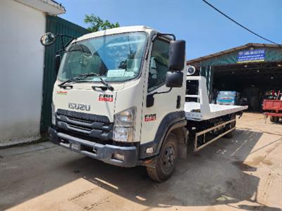 Xe cứu hộ giao thông Isuzu FRR650 sàn trượt, càng kéo