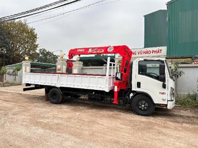 Xe tải Isuzu 5 tấn gắn cẩu Unic 375